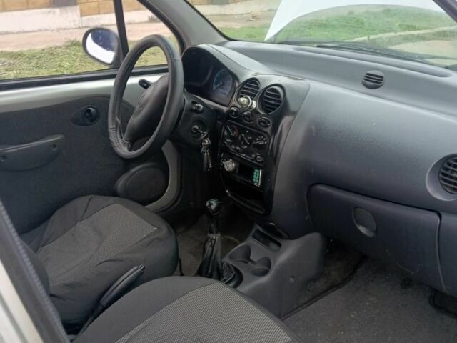 Серый Дэу Матиз, объемом двигателя 0.8 л и пробегом 180 тыс. км за 1950 $, фото 6 на Automoto.ua