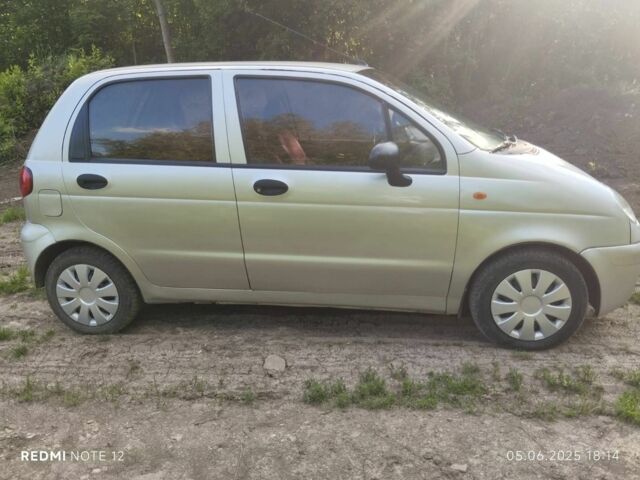 Серый Дэу Матиз, объемом двигателя 0.8 л и пробегом 199 тыс. км за 2400 $, фото 1 на Automoto.ua