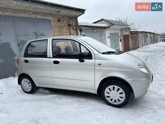 Сірий Деу Матіз, об'ємом двигуна 0.8 л та пробігом 98 тис. км за 1950 $, фото 2 на Automoto.ua