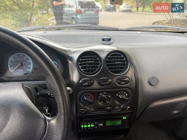 Серый Дэу Матиз, объемом двигателя 0.8 л и пробегом 100 тыс. км за 2800 $, фото 3 на Automoto.ua