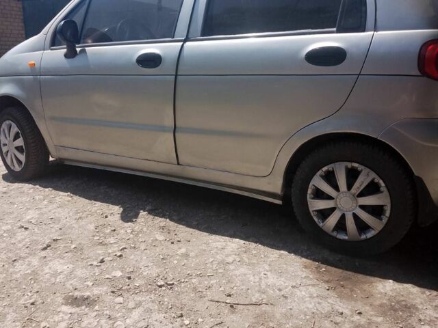 Серый Дэу Матиз, объемом двигателя 1 л и пробегом 220 тыс. км за 1500 $, фото 4 на Automoto.ua