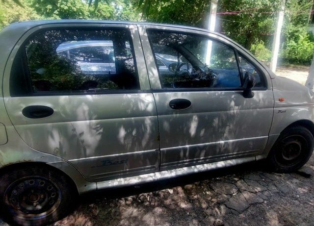 Сірий Деу Матіз, об'ємом двигуна 1 л та пробігом 200 тис. км за 1700 $, фото 7 на Automoto.ua