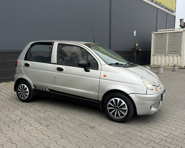 Сірий Деу Матіз, об'ємом двигуна 0.8 л та пробігом 141 тис. км за 2200 $, фото 9 на Automoto.ua