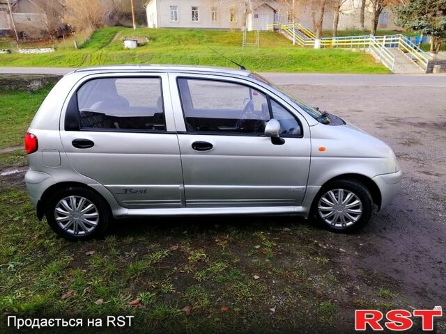 Сірий Деу Матіз, об'ємом двигуна 1 л та пробігом 76 тис. км за 2180 $, фото 3 на Automoto.ua