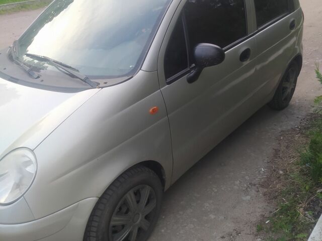 Серый Дэу Матиз, объемом двигателя 0.8 л и пробегом 135 тыс. км за 2700 $, фото 2 на Automoto.ua