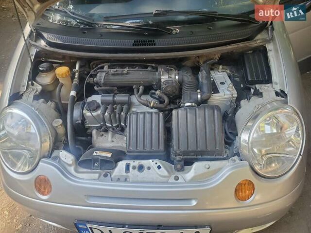 Серый Дэу Матиз, объемом двигателя 1 л и пробегом 180 тыс. км за 2300 $, фото 1 на Automoto.ua