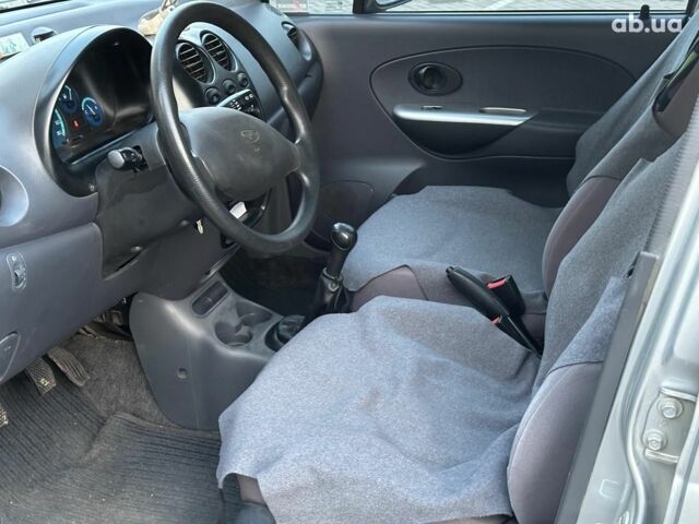 Серый Дэу Матиз, объемом двигателя 1 л и пробегом 42 тыс. км за 3390 $, фото 8 на Automoto.ua