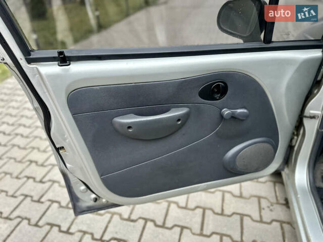 Сірий Деу Матіз, об'ємом двигуна 0.8 л та пробігом 108 тис. км за 950 $, фото 12 на Automoto.ua