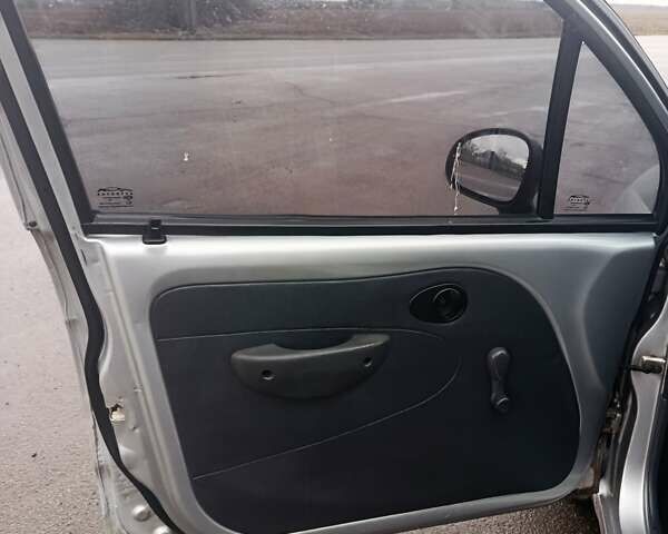 Серый Дэу Матиз, объемом двигателя 0.8 л и пробегом 100 тыс. км за 2300 $, фото 5 на Automoto.ua