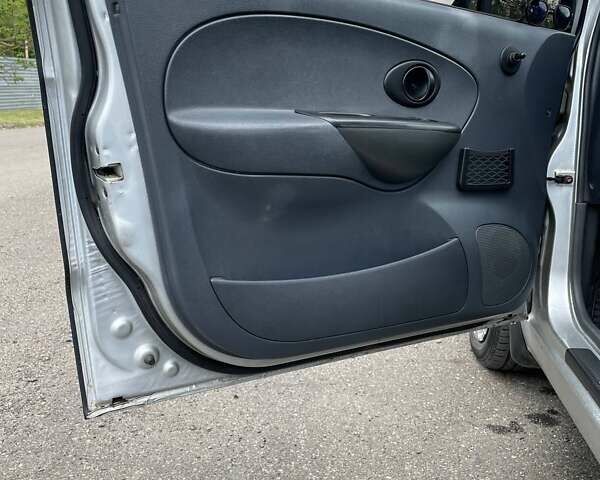 Серый Дэу Матиз, объемом двигателя 0.8 л и пробегом 90 тыс. км за 2900 $, фото 23 на Automoto.ua