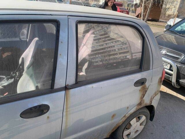 Серый Дэу Матиз, объемом двигателя 0.8 л и пробегом 175 тыс. км за 1600 $, фото 3 на Automoto.ua