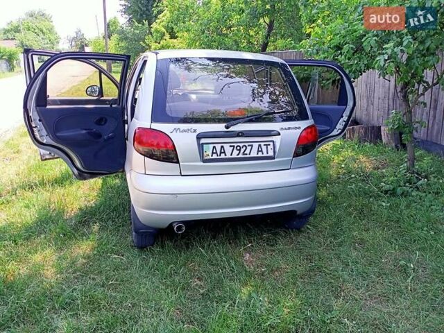 Серый Дэу Матиз, объемом двигателя 0.8 л и пробегом 200 тыс. км за 1770 $, фото 2 на Automoto.ua