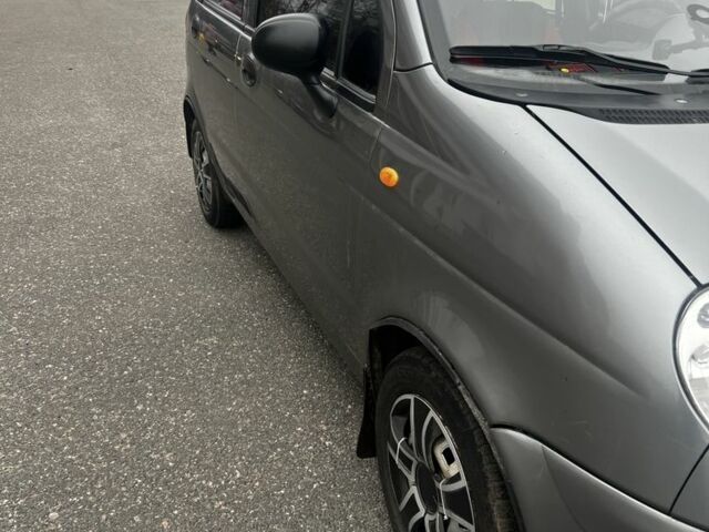 Серый Дэу Матиз, объемом двигателя 0.8 л и пробегом 777 тыс. км за 3300 $, фото 1 на Automoto.ua