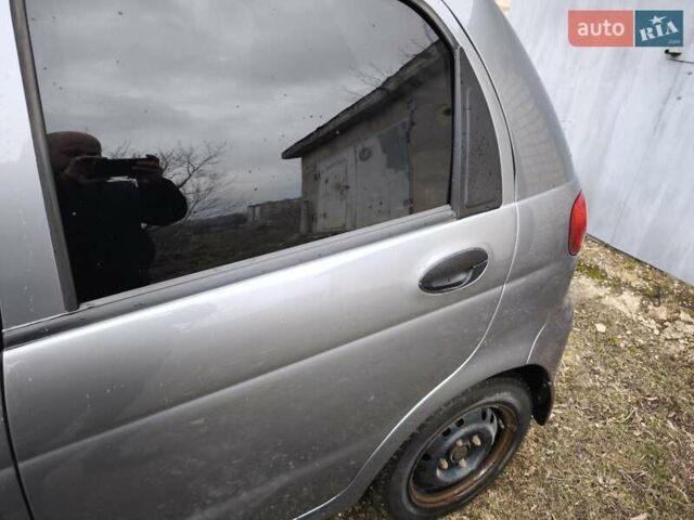 Серый Дэу Матиз, объемом двигателя 0.8 л и пробегом 125 тыс. км за 2800 $, фото 3 на Automoto.ua