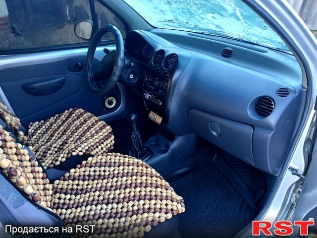 Серый Дэу Матиз, объемом двигателя 8 л и пробегом 87 тыс. км за 3200 $, фото 1 на Automoto.ua