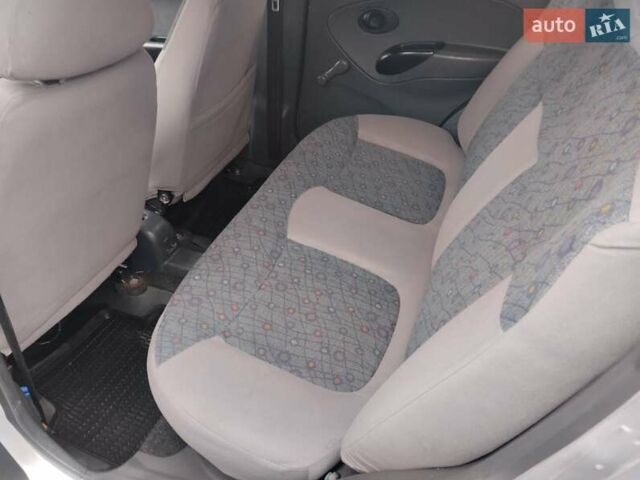 Деу Матіз 2013 у Прилуках на Automoto.ua Сірий Деу Матіз, об'ємом двигуна 0.8 л та пробігом 94 тис. км за 1950 $, фото 3 на Automoto.ua