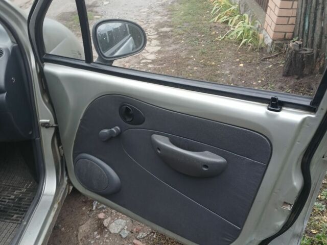 Сірий Деу Матіз, об'ємом двигуна 0.8 л та пробігом 200 тис. км за 998 $, фото 7 на Automoto.ua