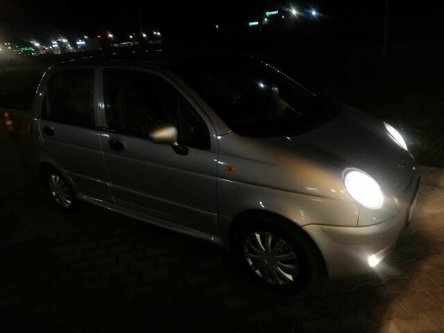 Сірий Деу Матіз, об'ємом двигуна 1 л та пробігом 77 тис. км за 2000 $, фото 1 на Automoto.ua