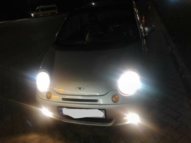 Сірий Деу Матіз, об'ємом двигуна 1 л та пробігом 77 тис. км за 2000 $, фото 4 на Automoto.ua