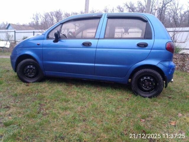 Синий Дэу Матиз, объемом двигателя 0.8 л и пробегом 211 тыс. км за 1900 $, фото 2 на Automoto.ua