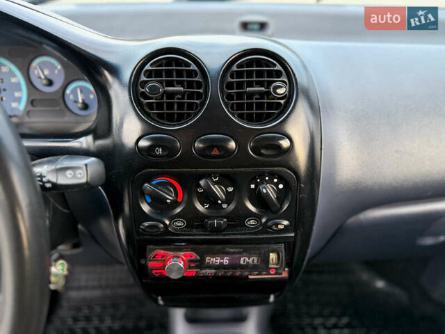 Синий Дэу Матиз, объемом двигателя 1 л и пробегом 144 тыс. км за 1600 $, фото 28 на Automoto.ua