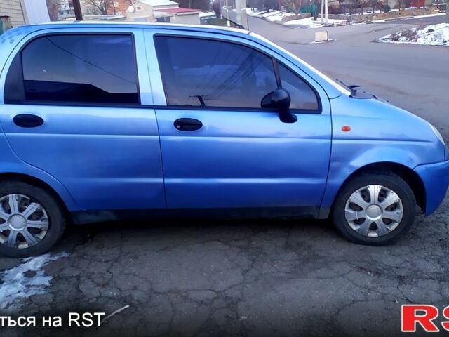 Синий Дэу Матиз, объемом двигателя 0.8 л и пробегом 250 тыс. км за 1550 $, фото 3 на Automoto.ua