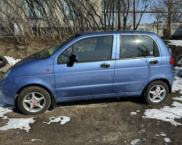 Синий Дэу Матиз, объемом двигателя 0.8 л и пробегом 165 тыс. км за 2500 $, фото 2 на Automoto.ua