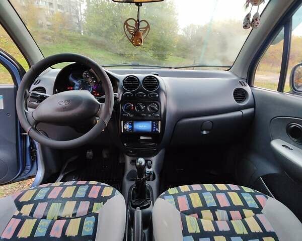 Синий Дэу Матиз, объемом двигателя 1 л и пробегом 147 тыс. км за 2700 $, фото 1 на Automoto.ua
