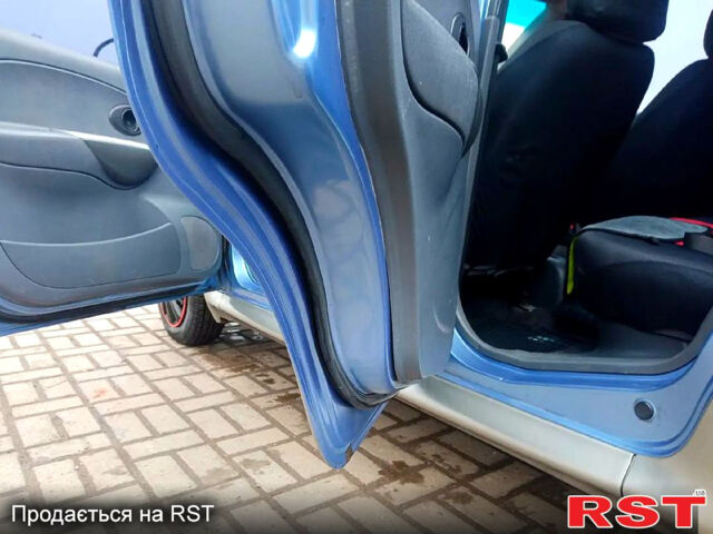 Синий Дэу Матиз, объемом двигателя 1 л и пробегом 44 тыс. км за 3400 $, фото 2 на Automoto.ua
