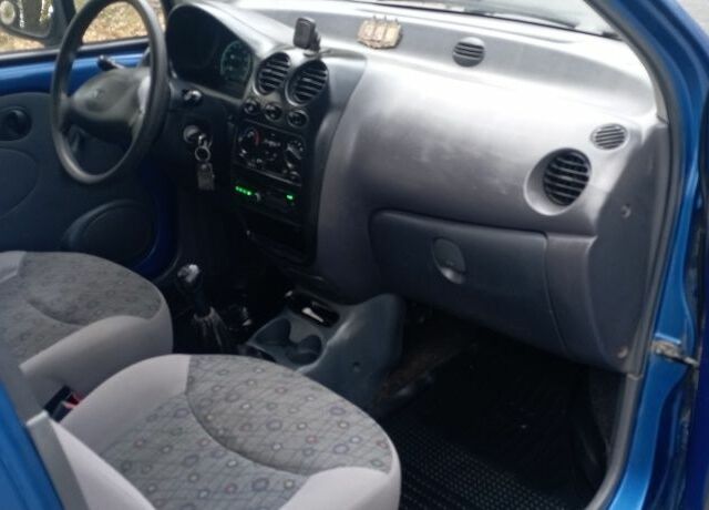 Синій Деу Матіз, об'ємом двигуна 0 л та пробігом 130 тис. км за 2200 $, фото 3 на Automoto.ua