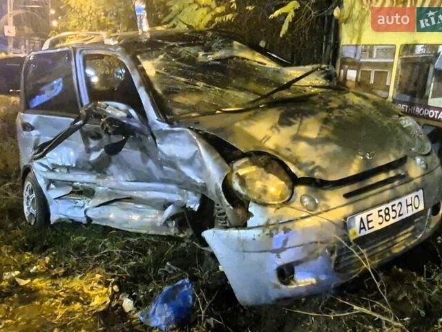 Синий Дэу Матиз, объемом двигателя 0.8 л и пробегом 120 тыс. км за 1000 $, фото 2 на Automoto.ua