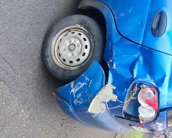 Синий Дэу Матиз, объемом двигателя 0.8 л и пробегом 107 тыс. км за 1350 $, фото 2 на Automoto.ua