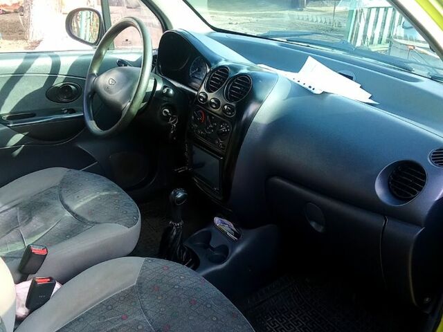 Зеленый Дэу Матиз, объемом двигателя 0.8 л и пробегом 242 тыс. км за 1900 $, фото 3 на Automoto.ua