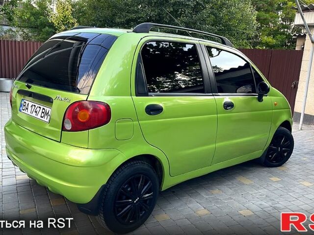 Зеленый Дэу Матиз, объемом двигателя 0.8 л и пробегом 150 тыс. км за 2200 $, фото 2 на Automoto.ua