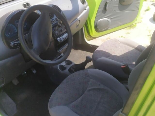 Зеленый Дэу Матиз, объемом двигателя 0.8 л и пробегом 106 тыс. км за 2200 $, фото 2 на Automoto.ua