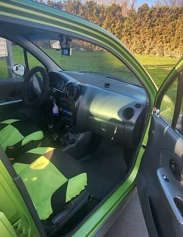 Зелений Деу Матіз, об'ємом двигуна 0.99 л та пробігом 122 тис. км за 2900 $, фото 6 на Automoto.ua