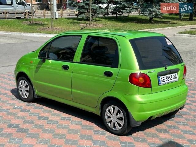 Зеленый Дэу Матиз, объемом двигателя 0.8 л и пробегом 100 тыс. км за 2100 $, фото 2 на Automoto.ua