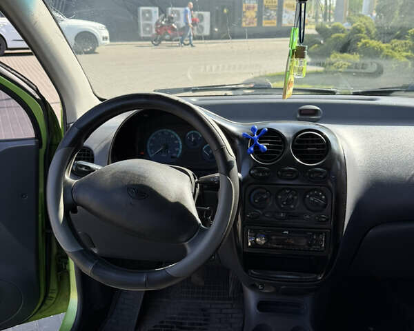 Зелений Деу Матіз, об'ємом двигуна 0.8 л та пробігом 240 тис. км за 2100 $, фото 7 на Automoto.ua