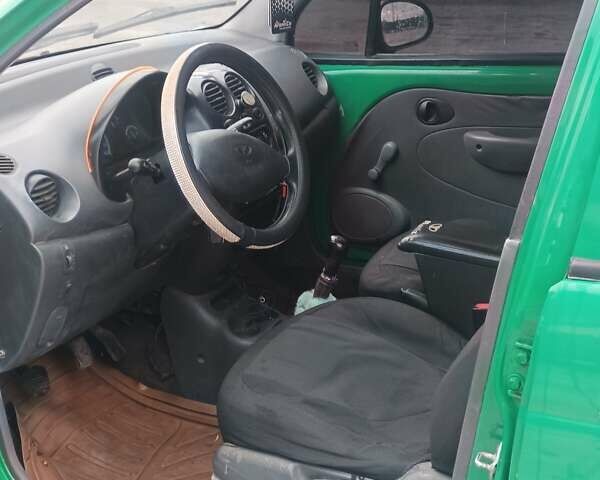Зеленый Дэу Матиз, объемом двигателя 0.8 л и пробегом 150 тыс. км за 2300 $, фото 3 на Automoto.ua