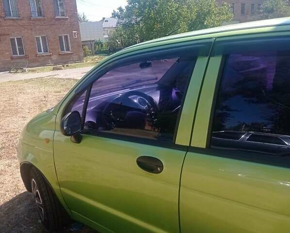 Зелений Деу Матіз, об'ємом двигуна 0.8 л та пробігом 228 тис. км за 2000 $, фото 7 на Automoto.ua
