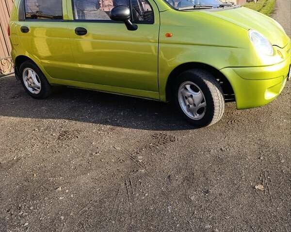 Зелений Деу Матіз, об'ємом двигуна 0.8 л та пробігом 167 тис. км за 2700 $, фото 3 на Automoto.ua