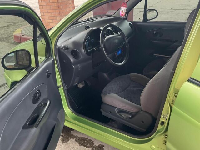 Зеленый Дэу Матиз, объемом двигателя 0.8 л и пробегом 145 тыс. км за 2400 $, фото 4 на Automoto.ua