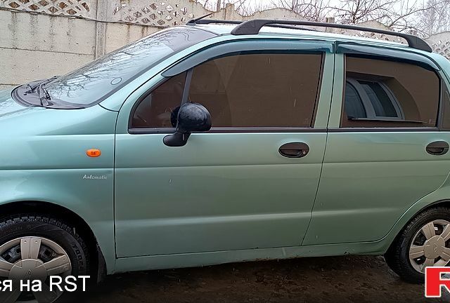 Зеленый Дэу Матиз, объемом двигателя 0.8 л и пробегом 105 тыс. км за 2300 $, фото 2 на Automoto.ua