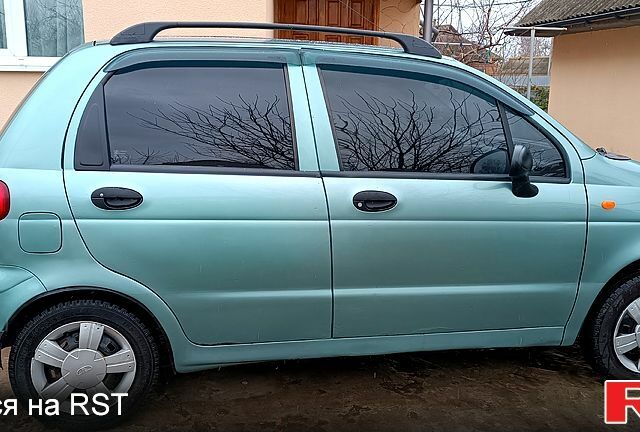 Зеленый Дэу Матиз, объемом двигателя 0.8 л и пробегом 105 тыс. км за 2300 $, фото 1 на Automoto.ua