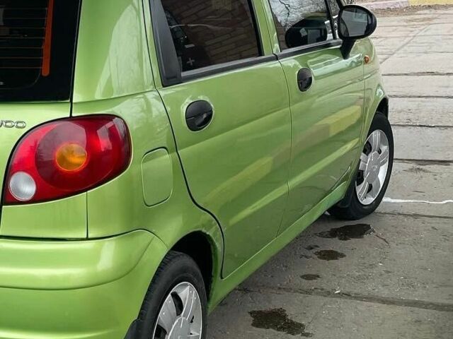 Зеленый Дэу Матиз, объемом двигателя 0.8 л и пробегом 145 тыс. км за 2400 $, фото 2 на Automoto.ua