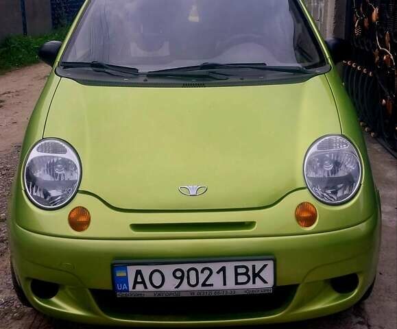 Деу Матіз 2013 у Хусте на Automoto.ua Зелений Деу Матіз, об'ємом двигуна 0.8 л та пробігом 67 тис. км за 2700 $, фото 2 на Automoto.ua