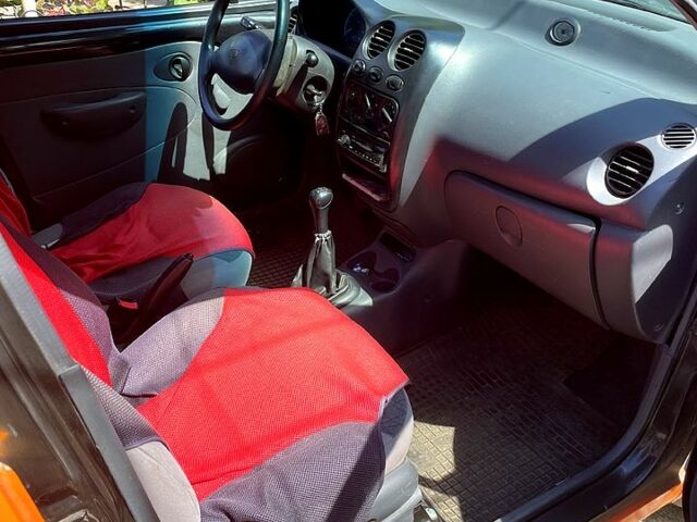 Помаранчевий Деу Матіз, об'ємом двигуна 0.8 л та пробігом 126 тис. км за 2200 $, фото 6 на Automoto.ua