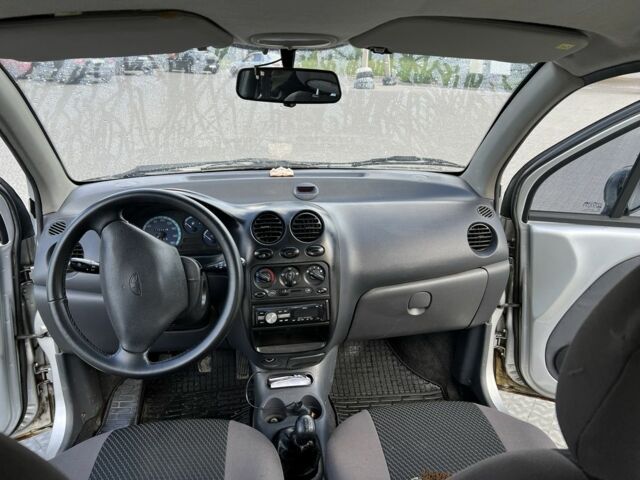 Сірий Деу Муссо, об'ємом двигуна 0.8 л та пробігом 93 тис. км за 2350 $, фото 6 на Automoto.ua