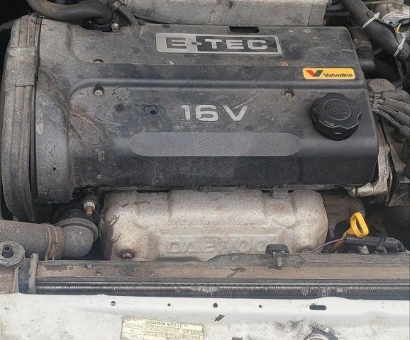 Белый Дэу Нексия, объемом двигателя 1.5 л и пробегом 112 тыс. км за 1300 $, фото 2 на Automoto.ua