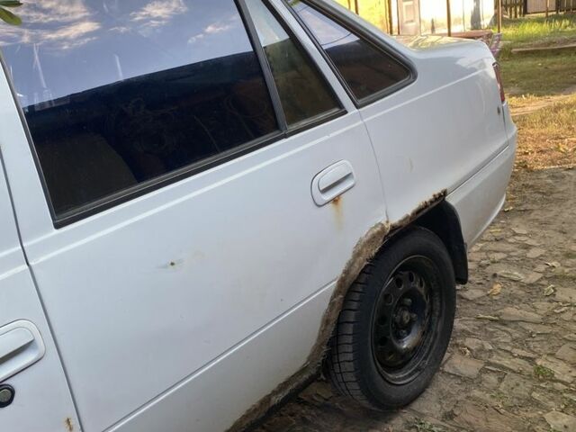 Білий Деу Нексія, об'ємом двигуна 1.6 л та пробігом 400 тис. км за 1335 $, фото 2 на Automoto.ua